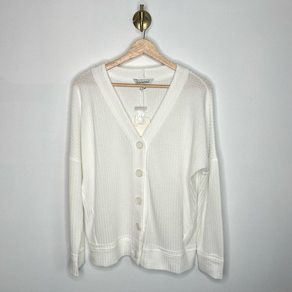Davi & Dani White Knit Cardigan